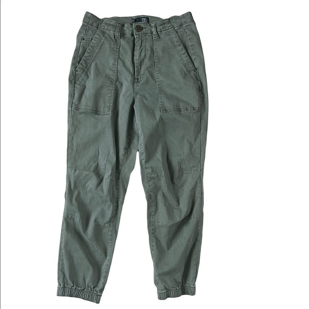 Ladies capris size 8/29 BBJ